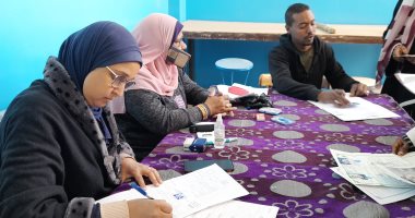 حياة كريمة بأسوان.. استخراج وتجديد بطاقات شخصية وأوراق ثبوتية للسيدات.. لايف