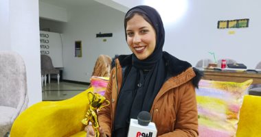 "عاشق سارح فى الملكوت".. فاطمة حسن طالبة بجامعة قناة السويس موهبة فى الغناء