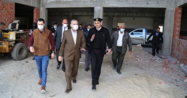 محافظ كفر الشيخ يتفقد مبنى وحدة مرور بلطيم ويوجه بسرعة الانتهاء منه