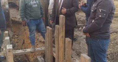 مد خطوط وشبكات الصرف الصحى بقريتى زعبرة وأبو خلقة بالمنيا ضمن حياة كريمة
