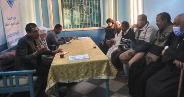 ندوة تثقيفية عن التأمين الصحى الشامل بالجمعية الزراعية بأرمنت الحيط فى الأقصر