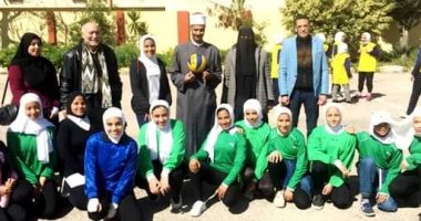 رئيس منطقة الإسكندرية الأزهرية يتابع مسابقة اليد فتيات