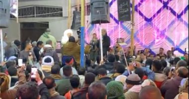 بث مباشر.. المداح أمين الدشناوى يطرب قلوب أبناء الأقصر في ليلة مولد أبو الحجاج