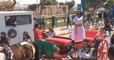 بالزى الفرعونى.. عرض هائل لمدارس المنيا احتفالا بالعيد القومى 103.. لايف