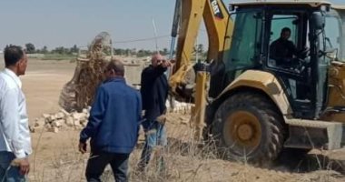 إزالة 2046 حالة تعدٍ بالزراعة والبناء على أراضى أملاك الدولة بالفيوم.. صور