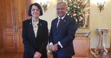 سفيرة مصر فى بورت لويس تلتقى نائب رئيس الجمهورية الموريشى