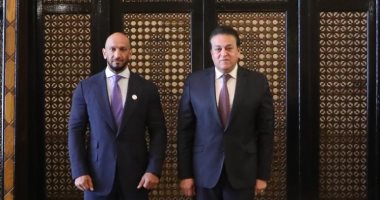 خالد عبد الغفار يستقبل رئيس دائرة الصحة فى إمارة أبوظبى بالإمارات 