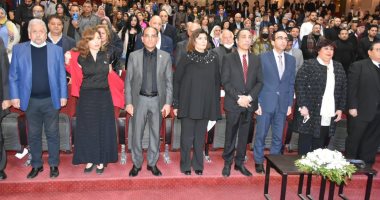 وزيرة الثقافة تفتتح الدورة الـ23 من مهرجان الإسماعيلية.. إيناس عبد الدايم: المهرجان محفل عالمى يطرح القضايا الإنسانية.. المخرج عواد شكرى: تكريمى له طعم آخر.. والسيناريست زينب عزيز: عيد نحتفل به كل عام.. صور