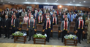 محافظ القليوبية ورئيس جامعة بنها يشهدان احتفالية الجامعة بيوم الشهيد
