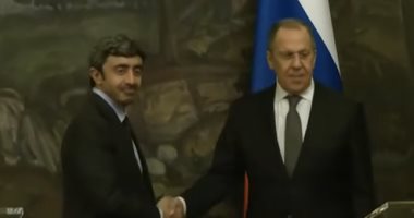 وزير خارجية الإمارات لنظيره الروسى: يجب تغليب الحوار لحل النزاع فى أوكرانيا
