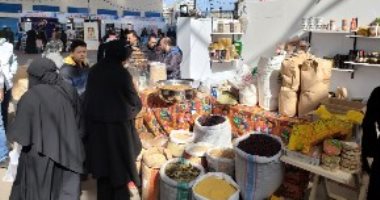 إقبال كبير على معرض "أهلا رمضان" فى بورسعيد.. صور