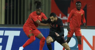رئيس المريخ للأهلى: "لو عاد بى الزمن سألعب المباراتين على استاد السلام"