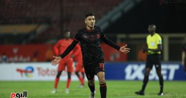 الأهلى يضيف الثانى و الثالث بمرمى المريخ في دقيقة واحدة .. فيديو