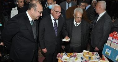 تخفيضات 20% على السلع الغذائية بمعرض أهلا رمضان فى بورسعيد.. فيديو وصور
