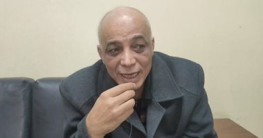 الطبيب المثالى لعام 2022: أفتخر بمهنتى وأسعد لحظات حياتى عندما أرى مريضا متعافيا.. الدكتور شومان: ابتسامة الطبيب والاستماع باهتمام للمريض أهم مراحل التشخيص.. وكورونا كان مهمة وطنية أثبتت قوة الطبيب المصرى