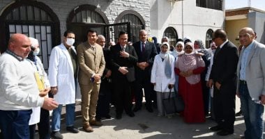 رئيس جامعة القناة يتفقد مركز طبى المحسمة تمهيدًا لدخوله منظومة التأمين.. صور