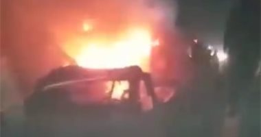 حادث على طريق الفيوم.. اصطدام 3 سيارات نقل يتسبب فى مصرع 2 وإصابة 17.. الحماية المدنية تخمد النار واللوادر ترفع الحطام لتسيير حركة المرور.. والإسعاف تصل فى 6 دقائق وقيادات الأمن تحضر بموقع الحادث.. فيديو وصور