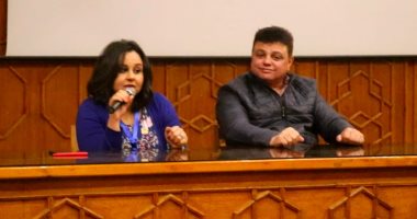 صور.. مهرجان الإسماعيلية يحتفى بالناقد الراحل محسن ويفى بحضور ابنته