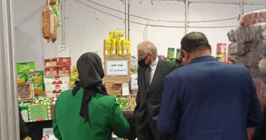 "اللحمة بـ95 جنيها".. محافظ جنوب سيناء يفتتح معرض أهلا رمضان (صور)
