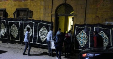 دفن جثمان زكى فطين عبد الوهاب بمقابر والده المخرج الكبير بصلاح سالم.. صور