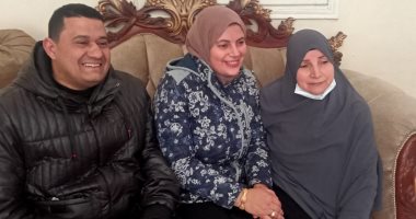 الأم المثالية بكفر الشيخ.. مات زوجها بالفشل الكلوي فربت وعلمت 3 أطباء.. لايف
