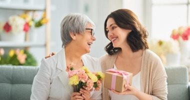 فى عيد الأم.. 5 طرق تضمن لك قلب حماتك "بلاش ندية وافتحى صفحة جديدة"