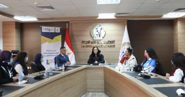 مايا مرسى تلتقى رائدات الأنشطة الطلابية ضمن التعاون مع مؤسسة شباب القادة