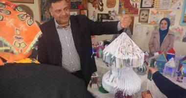 معرض بالعاشر يعيد تدوير وإحياء تراث فوانيس رمضان من الورق والكرتون.. صور 