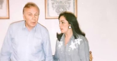 فى عيد الأم وذكرى ميلاد نزار قبانى.. أحلام مستغانمى تتذكر حوارا دار بينهما بهذه المناسبة