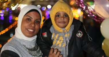 فولة واتقسمت نصين.. دينا حرمت من الإنجاب لتحتضن طفلاً يحمل كل ملامحها