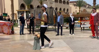 فنادق الغردقة تنظم احتفالات شعبية تزامنا مع يوم عيد الأم.. صور