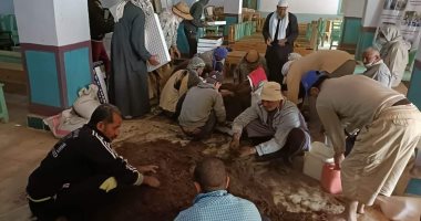 زراعة الوادي الجديد تنظم مدرسة حقلية للبونيكام بمشروع الإدارة المستدامة.. صور