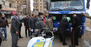 محافظ كفر الشيخ يتفقد الأحياء لمتابعة أعمال التطوير وإقامة كوبريين جديدين