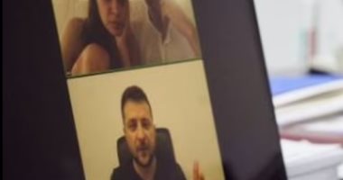 زيلينسكى يشيد بجهود النجمين ميلا كونيس وأشتون كوتشر فى دعم لاجئى أوكرانيا