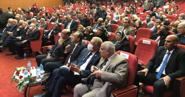 طلاب جامعة المنصورة يبدعون فى فن التواشيح احتفالا بيوبيلها الذهبى.. لايف