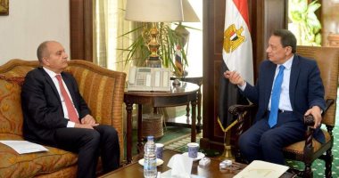 رئيس "الأعلى للإعلام" يبحث تعزيز التعاون الإعلامى مع السفير الأردنى.. كرم جبر: نعتز بعلاقتنا القومية مع الأردن ولدينا روابط ثقافية عديدة.. والعضايلة: مصر هى القاطرة التى تقود الأمة العربية