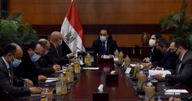 رئيس الوزراء يتابع موقف طرح الوحدات السكنية والأراضى للمصريين بالخارج