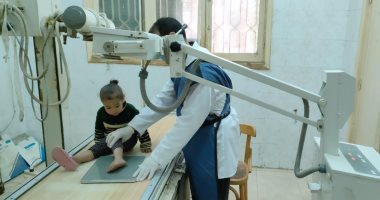تقديم الخدمات الطبية والعلاجية لـ 1949 حالة بقرية صندفا فى المنيا