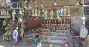 فوانيس رمضان تزين شوارع قنا لاستقبال الشهر الكريم.. فيديو
