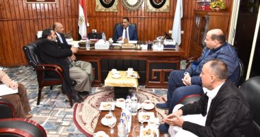 محافظ مطروح يوجه بتنظيم رحلات تثقيفية وتعليمية للطلاب المتميزين