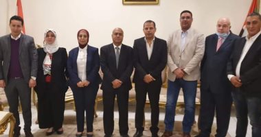الجالية المصرية بدبى تكرم مكتب التمثيل العمالى فى احتفالية عيد الأم
