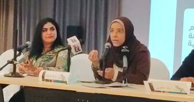 مخرجات وباحثات يناقشن تحديات المرأة فى الإخراج المسرحي بأيام الشارقة