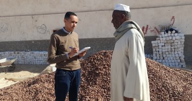 من هنا يخرج للأسواق.. مراحل تجفيف وتعبئة البلح الأسوانى قبل رمضان.. لايف