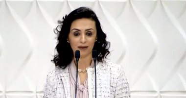 مايا مرسى تتهم أحمد كريمة بالتناقض: هذا لم يكن رأيك فى 2013.. صور