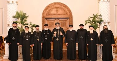 البابا تواضروس يستقبل كهنة كنيسة الملاك ميخائيل بالمقر الباباوى