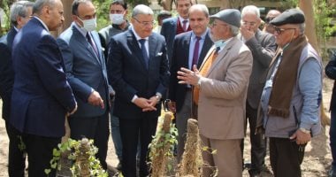 المحافظ يفتتح معرض الزهور لكلية "زراعة المنيا" تحت عنوان "تأملات فى الربيع"