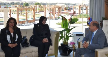 محافظ أسوان يستقبل مساعد وزير التربية والتعليم لبحث عدد من الملفات