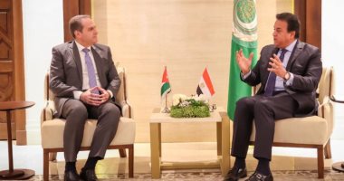 خالد عبد الغفار يبحث مع نظيره الأردنى سبل التعاون فى الصحة والبحث العلمى