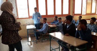 قصور ثقافة الأقصر تقدم محاضرات حول أيدولوجية الدولة لتوفير الدعم للمواطن.. صور