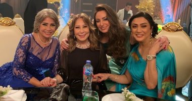 شاهد.. سوسن بدر وصفاء الطوخى ونيرمين الفقى ووفاء صادق بكواليس "أبو العروسة"